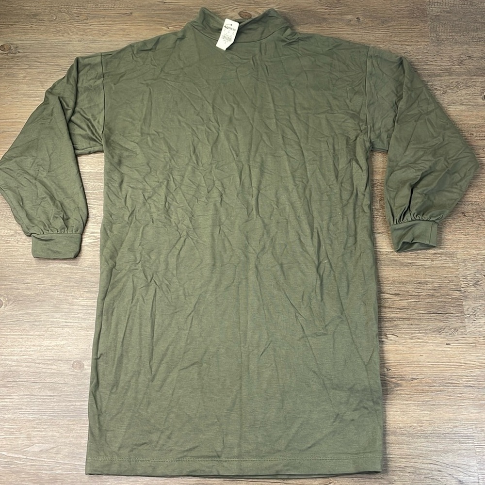 NWT Express Women’s Army Green Long Sleeve Raglan Sleeve Dress, size small